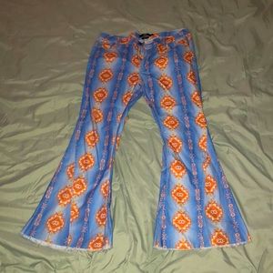 flared stretchy jeans